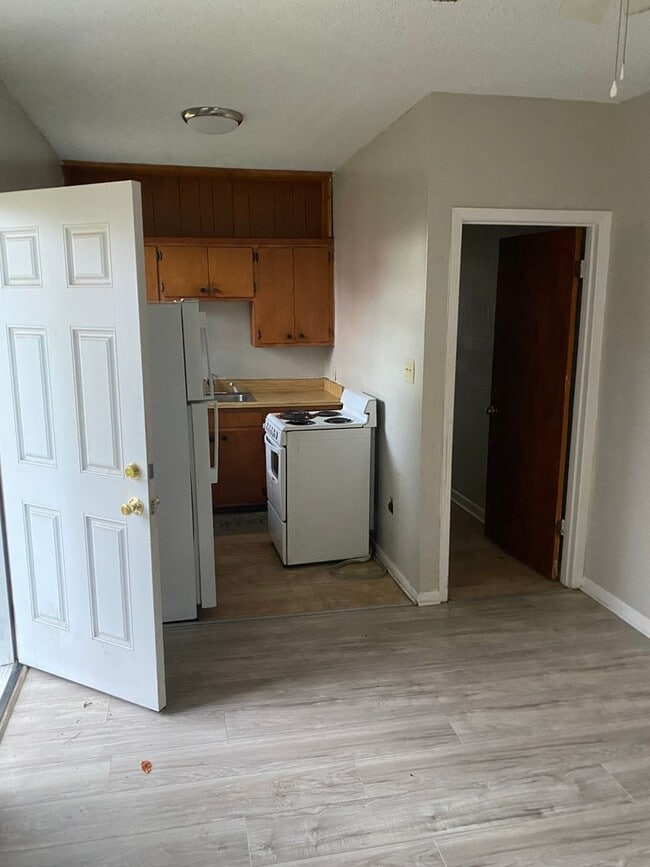 property at 260 Wyandotte St