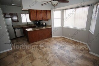 3114 Isla Marino St in El Paso, TX - Building Photo - Building Photo