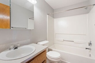 4632 SW 156th Ave in Beaverton, OR - Building Photo - Building Photo