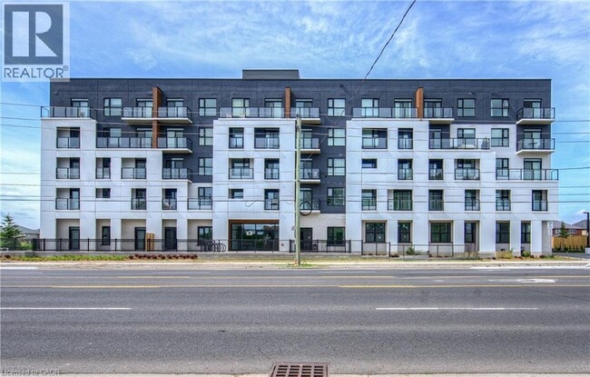 1936 Rymal Rd E in Hamilton, ON - Building Photo - Building Photo