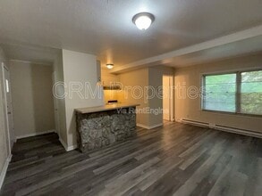 6124 Hillside Ave in Indianapolis, IN - Building Photo - Building Photo