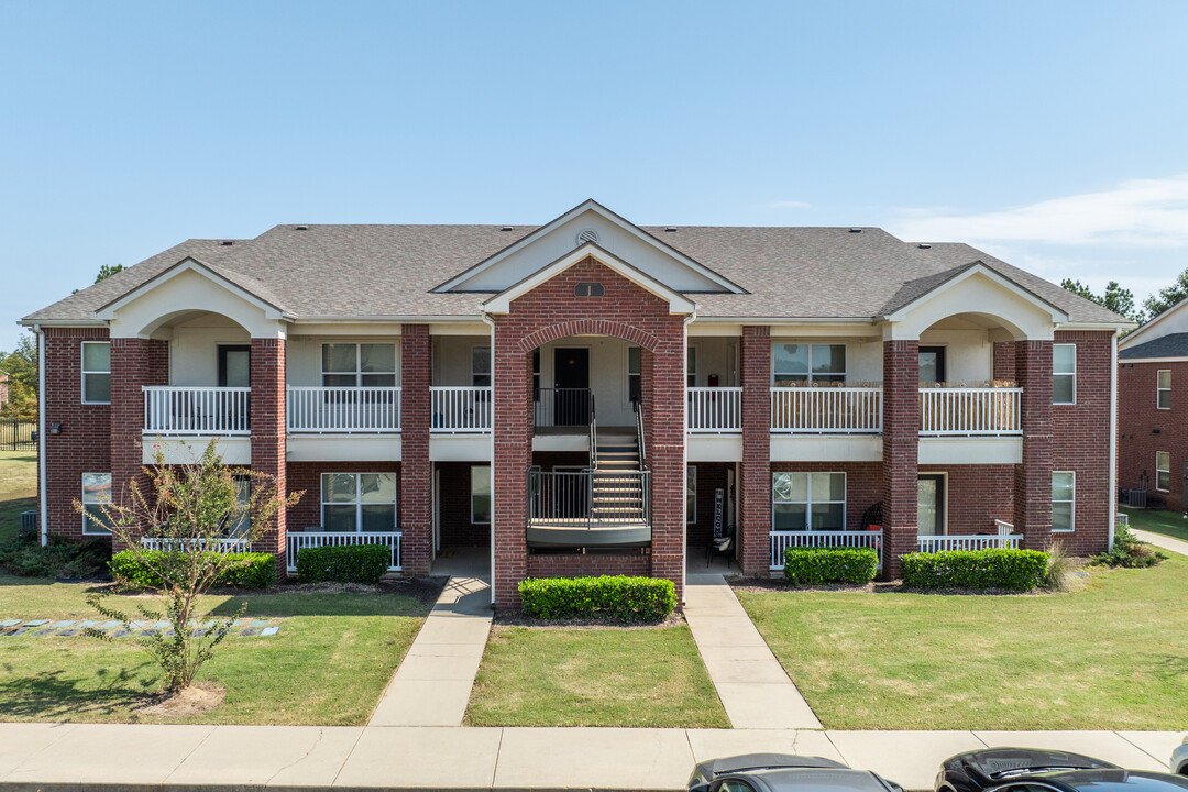 The Greens of Madison County in Canton, MS - Building Photo