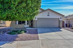 8119 W Tonto Ln in Peoria, AZ - Building Photo