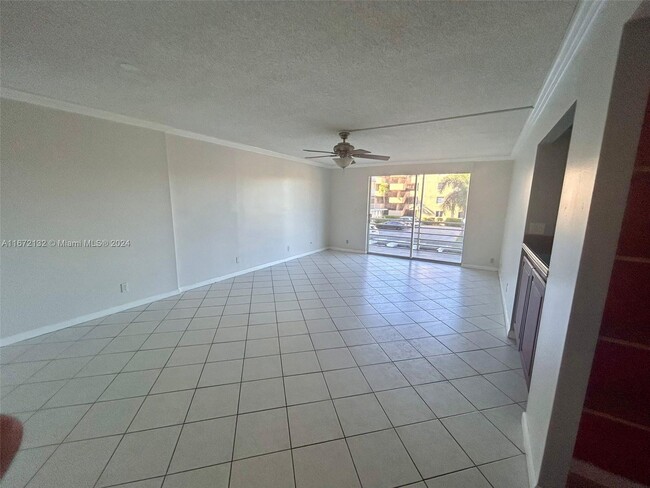 408 NW 68th Ave, Unit 514 in Plantation, FL - Building Photo - Building Photo