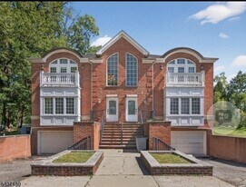 282 South St in New Providence, NJ - Building Photo