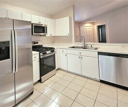 5802 Tanagerlake Rd in Lithia, FL - Building Photo - Building Photo