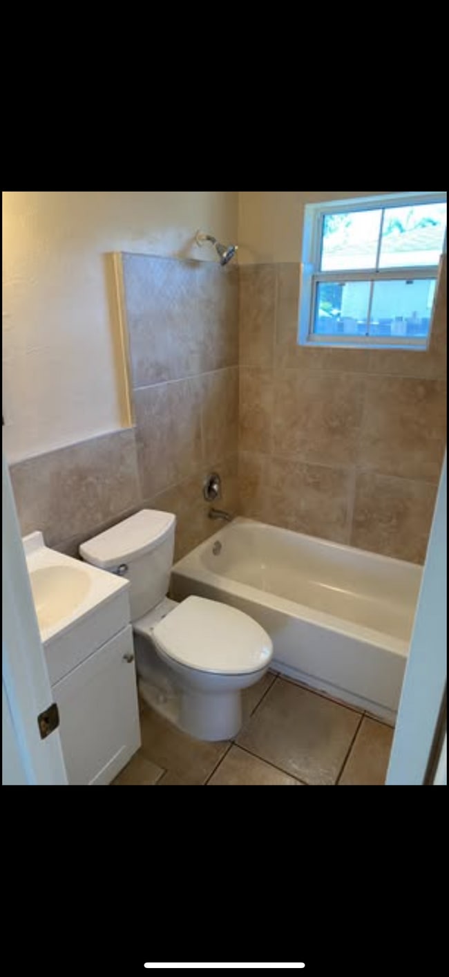 3625 Poinsettia Ave in Naples, FL - Building Photo - Building Photo