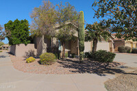 8754 W Palmaire Ave in Glendale, AZ - Foto de edificio - Building Photo