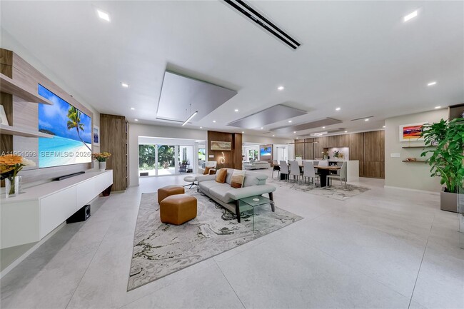 4144 Pinta Ct in Coral Gables, FL - Building Photo - Building Photo