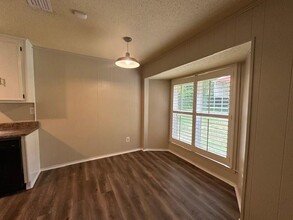 5804 Hanging Moss Ct in Mobile, AL - Building Photo - Building Photo