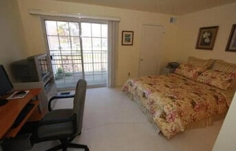 6147 Stonehenge Pl in North Bethesda, MD - Building Photo - Building Photo