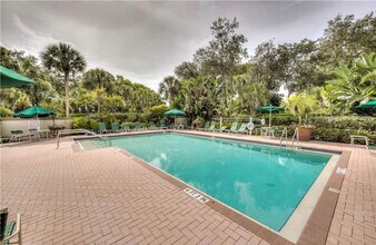 3631 Wild Pines Dr in Bonita Springs, FL - Building Photo - Building Photo