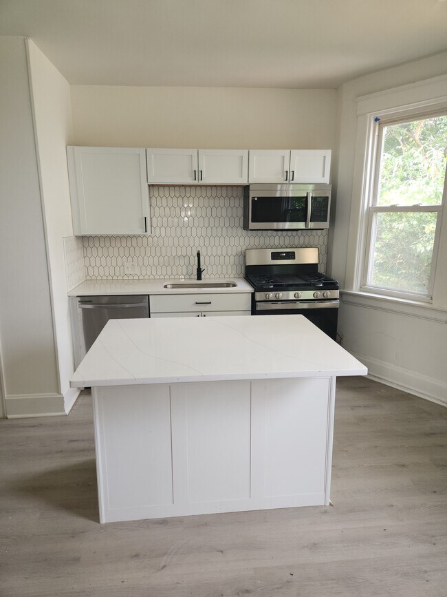 4539 Smith Rd, Unit 1