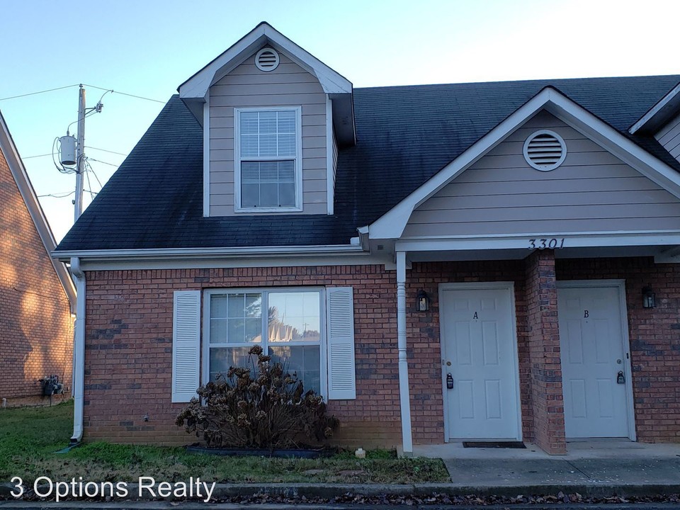 3301 Southridge Dr in Acworth, GA - Building Photo