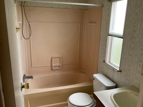 205 Lorena Meadows Dr in Lorena, TX - Foto de edificio - Building Photo