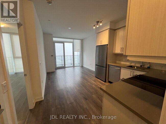 95 Oneida Crescent in Richmond Hill, ON - Building Photo - Building Photo