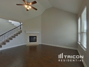 11344 Live Oak Creek Dr in Fort Worth, TX - Building Photo - Building Photo
