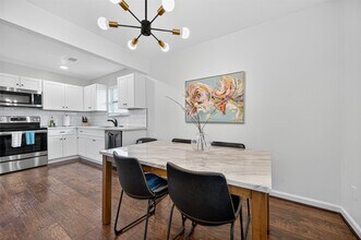 2212 Rosewood St in Houston, TX - Foto de edificio - Building Photo