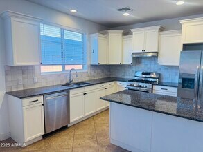 1317 Eucalyptus Ln in San Tan Valley, AZ - Building Photo - Building Photo