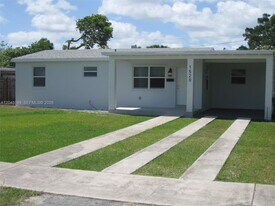 1520 NE 14th St in Homestead, FL - Building Photo