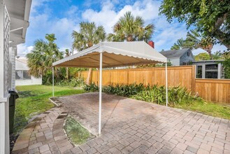 228 SE 7th Ave in Delray Beach, FL - Building Photo - Building Photo