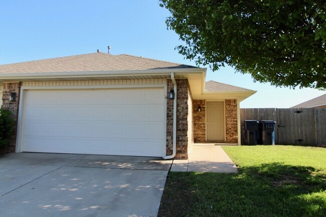 property at 4616 SE 77th St