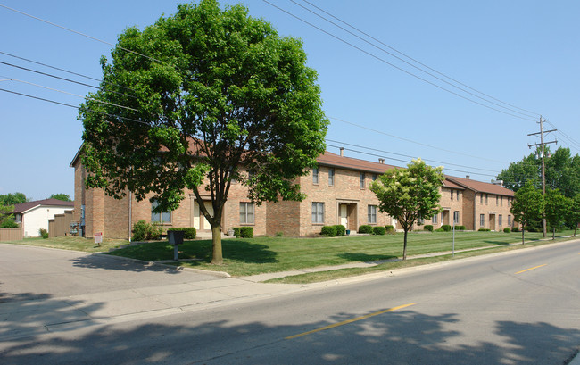 973-999 Proprietors Rd in Columbus, OH - Foto de edificio - Building Photo