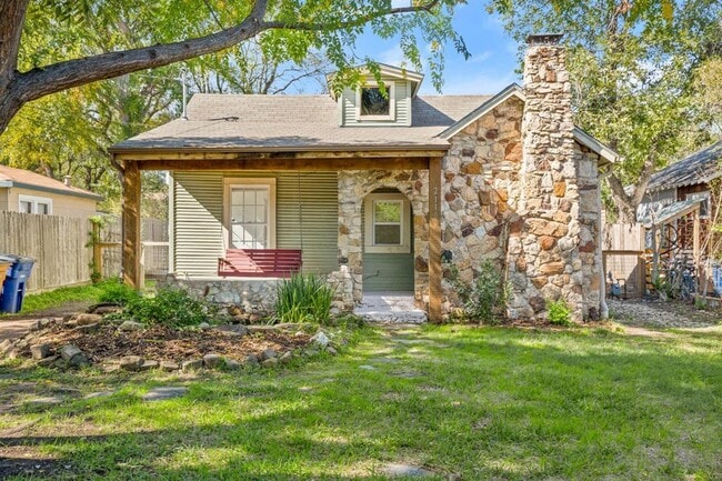 property at 2110 Oxford Ave