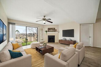 2822 S Bartell Dr in Houston, TX - Building Photo - Building Photo