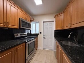 1621 NE 16th Terrace in Fort Lauderdale, FL - Building Photo - Building Photo