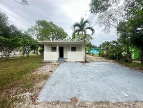 1449 NW 3rd Ct in Fort Lauderdale, FL - Building Photo - Building Photo