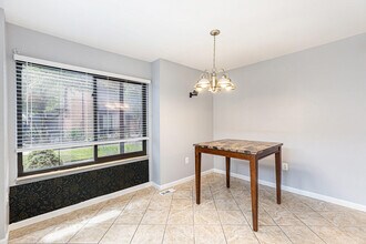 37331 Clubhouse Dr in Sterling Heights, MI - Building Photo - Building Photo