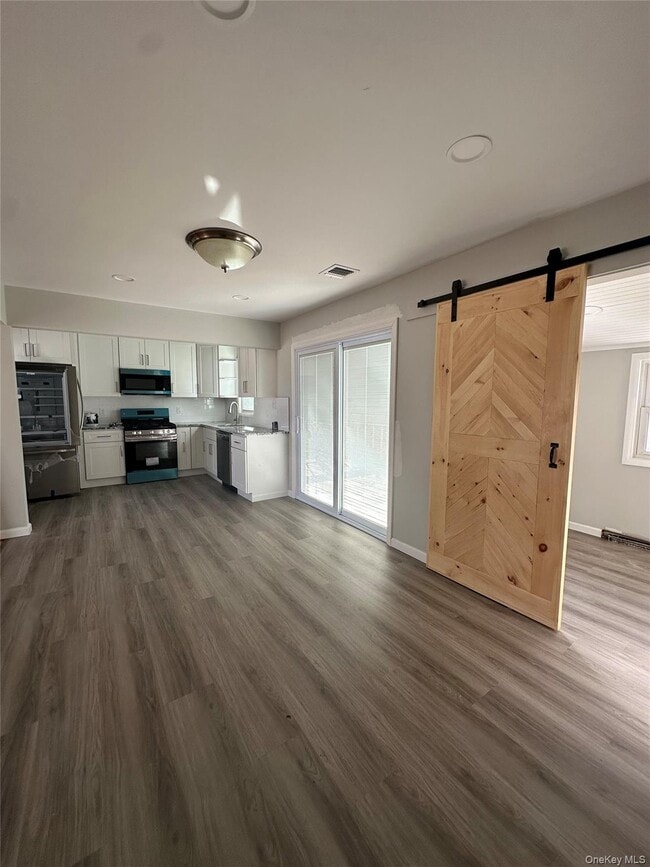 16 Blythe Rd in Ronkonkoma, NY - Building Photo - Building Photo