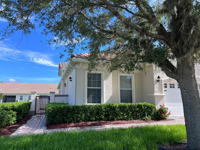 2371 Painter Ln in Kissimmee, FL - Building Photo - Building Photo