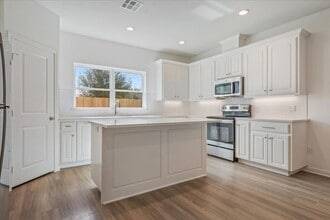 105 Windmill Wy in Robinson, TX - Building Photo - Building Photo