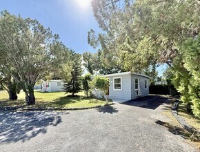 4091 58th Ave N in St. Petersburg, FL - Foto de edificio - Building Photo