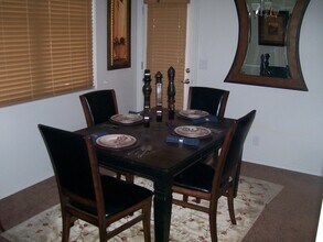 2374 W Cripple Creek Dr in Flagstaff, AZ - Building Photo - Building Photo