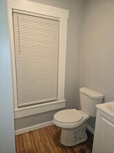 347 Pearl St, Unit Unit 1 in Manchester, NH - Foto de edificio - Building Photo