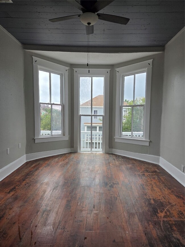 1502 Winnie St in Galveston, TX - Building Photo - Building Photo