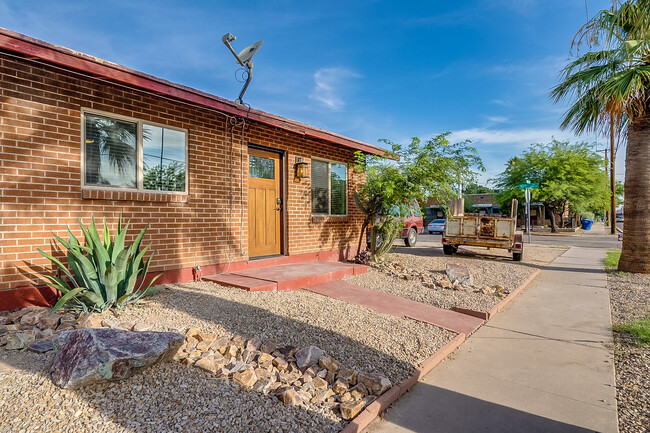 Euclid Ave Apartments in Tucson, AZ - Building Photo - Building Photo