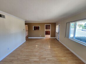 4102 Seri St in San Diego, CA - Building Photo - Building Photo