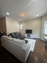 2619 N Southport Ave in Chicago, IL - Building Photo - Building Photo