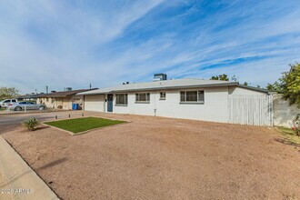 3920 W Harmont Dr in Phoenix, AZ - Building Photo - Building Photo