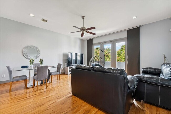 2020 Tuam St in Houston, TX - Building Photo - Building Photo