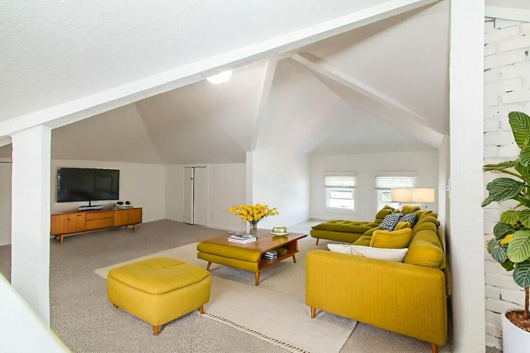 2208 Julian Ave in San Diego, CA - Building Photo