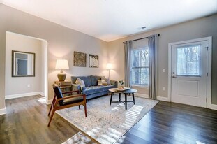 740 Zumstein Ln in Westerville, OH - Building Photo