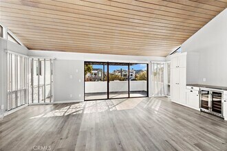 421 Orchid Ave, Unit 608 in Newport Beach, CA - Building Photo - Building Photo