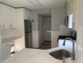 101 48th St in Lindenhurst, NY - Building Photo - Building Photo