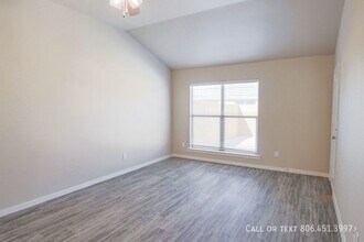 2107 N Avenue J in Lubbock, TX - Building Photo - Building Photo