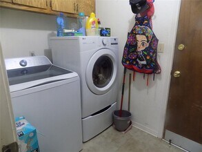 115 Verna Spur in Georgetown, TX - Foto de edificio - Building Photo